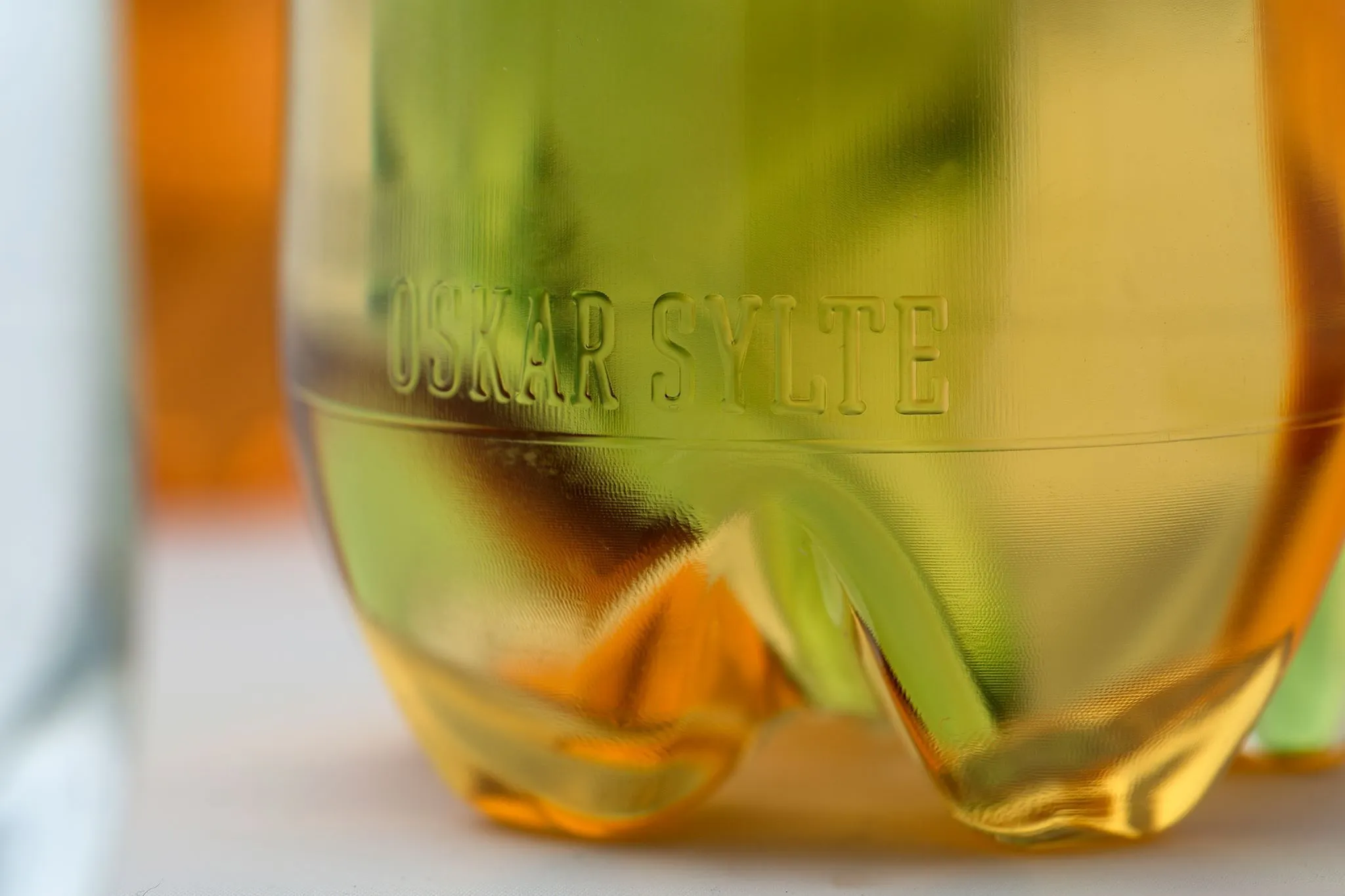 Oskar_Sylte_pet_bottle_08