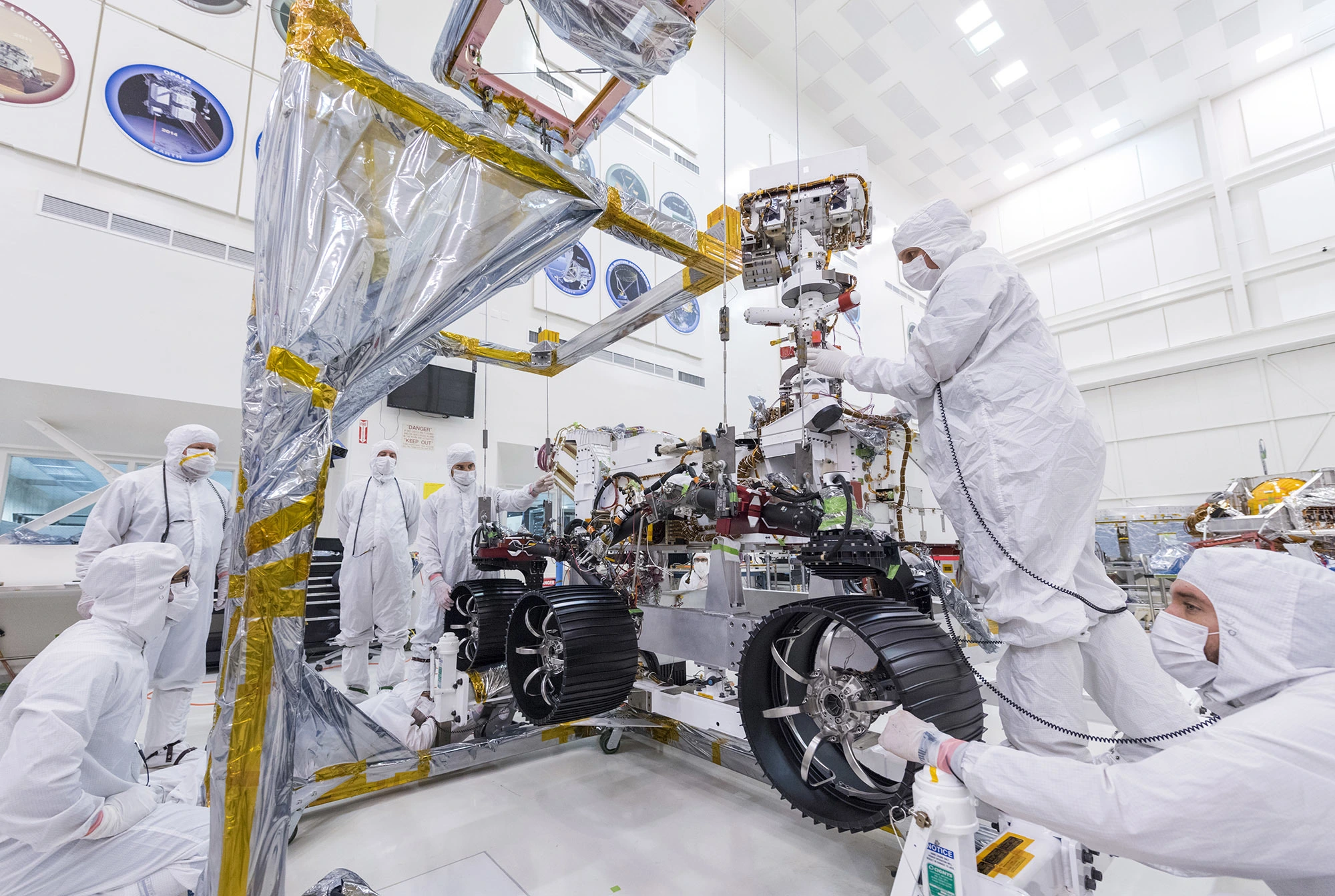 mars-2020-rover_04_lab